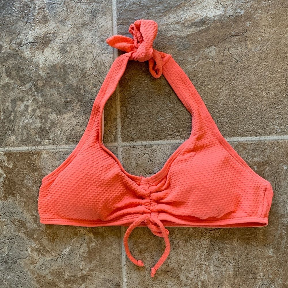 Women’s Juniors Coral Shein Sweetheart Neck Ruched Halter Bikini Swimsuit Top